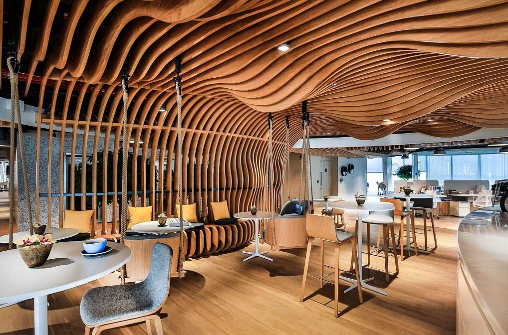 Modern Decorative False Ceiling Design Slat Metal Aluminum Curve Baffle Waterproof Fireproof Hotel Ceiling Grid