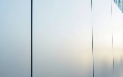 How Aluminum Sheet Metal Rolling Parameters Shape Solid Aluminium Cladding Performance