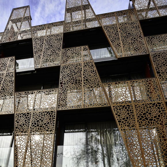 Exterior Building Veneer Fireproof Decorative Perforated Aluminum Wall Panels for Curtain Wall Cladding and Facade Systems