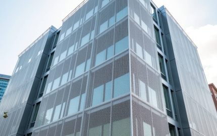 Woven Aluminum Mesh Facade Engineering Wind Loads Porosity and Structural Attachment Design