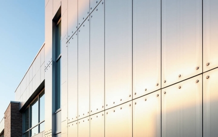Stamped Aluminum Panel Engineering How Alloy Grain Structure and Tooling Affect Facade Flatness